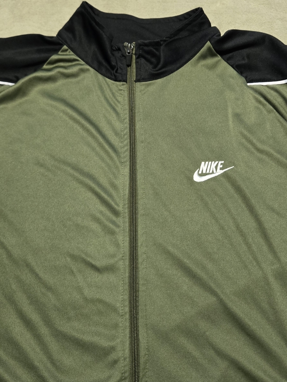 Nike Olive Green and Black Short Sleeve Windbreaker Track Jacket Mens Size XL - Picture 2 of 6